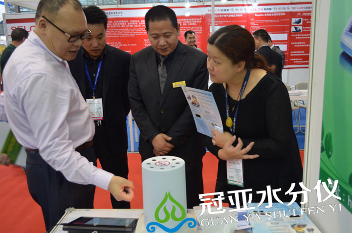 冠亚塑料粒子水分测定仪